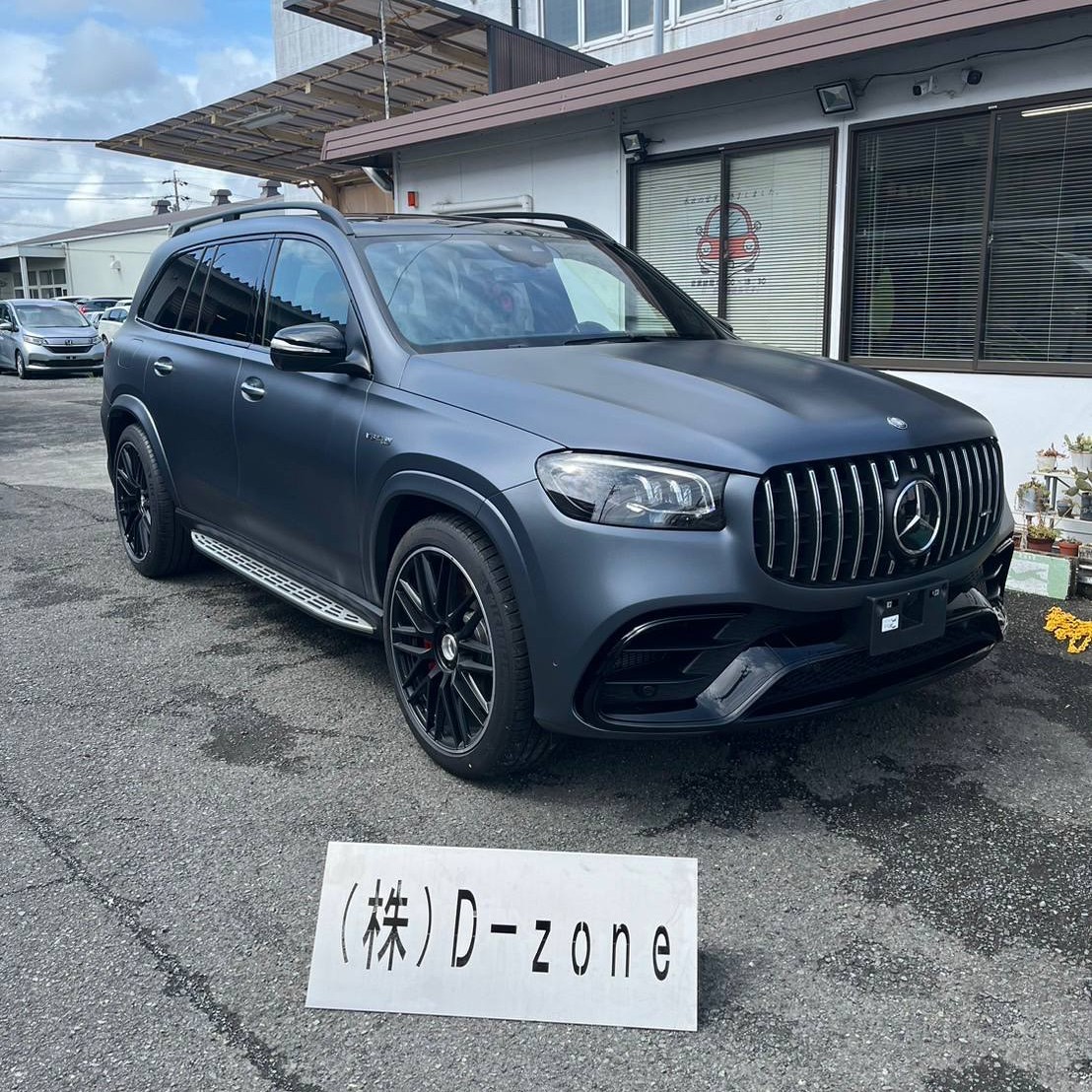 メルセデスベンツのラバーディップ施工例(シルバーブラック)
